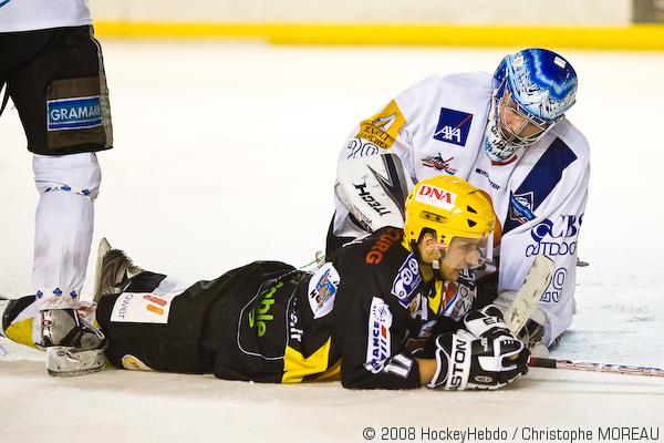 Photo hockey Ligue Magnus - LM - 3ème journée : Strasbourg  vs Mont-Blanc - Avantage à l\