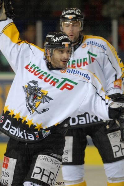 Photo hockey Ligue Magnus - LM - 9ème journée : Grenoble  vs Rouen - Contré!!!