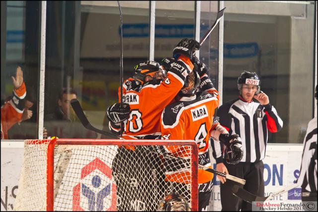 Photo hockey Ligue Magnus - LM playoff, 1/2 finale, match 3 : Epinal vs Angers - Tsunami orange sur Poissompré ! Photo hockey Ligue Magnus - LM playoff, 1/2 finale, match 3 : Epinal vs Angers - Tsunami orange sur Poissompré !
