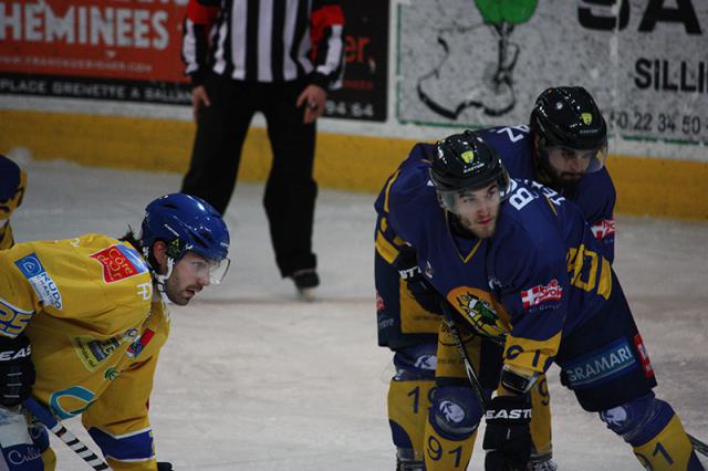 Photo hockey Ligue Magnus - LM playoff, 1er tour, match 1 : Chamonix vs Dijon - Dijon, la première au bout du suspense Photo hockey Ligue Magnus - LM playoff, 1er tour, match 1 : Chamonix vs Dijon - Dijon, la première au bout du suspense