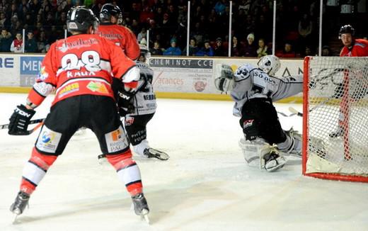 Photo hockey Ligue Magnus - LM playoff, 1er tour, match 5 : Briançon  vs Brest  - Briançon à l