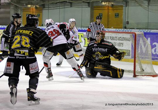 Photo hockey Ligue Magnus - LM Playoffs : 1/2, match 2 : Rouen vs Briançon - Rouen reste dans la course. Photo hockey Ligue Magnus - LM Playoffs : 1/2, match 2 : Rouen vs Briançon - Rouen reste dans la course.