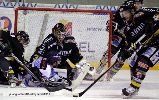 Photo hockey Ligue Magnus - LM Playoffs : 1/2 finale , match 1 : Rouen vs Angers - Les Dragons prennent l’avantage sur les Ducs Photo hockey Ligue Magnus - LM Playoffs : 1/2 finale , match 1 : Rouen vs Angers - Les Dragons prennent l’avantage sur les Ducs