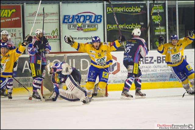 Photo hockey Ligue Magnus - LM Playoffs : 1er tour, match 3 : Epinal vs Dijon - Un air de déjà vu ! Photo hockey Ligue Magnus - LM Playoffs : 1er tour, match 3 : Epinal vs Dijon - Un air de déjà vu !