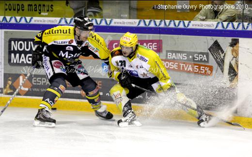 Photo hockey Ligue Magnus - LM playoffs : finale, match 1 : Rouen vs Strasbourg - Rouen maître chez lui. Photo hockey Ligue Magnus - LM playoffs : finale, match 1 : Rouen vs Strasbourg - Rouen maître chez lui.
