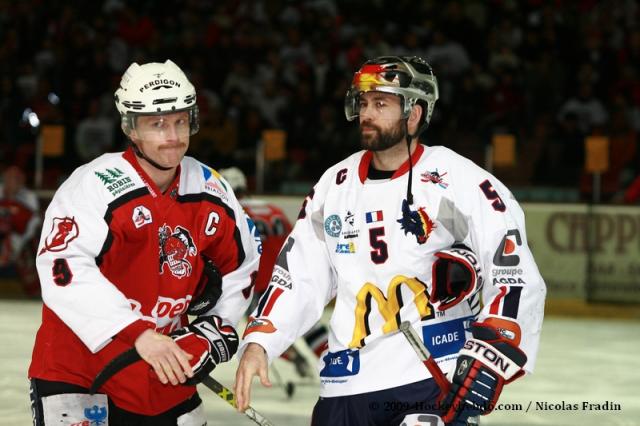 Photo hockey Ligue Magnus - Play-off :  finale, match 1 : Briançon  vs Grenoble  - Le fil rouge des pénalités
