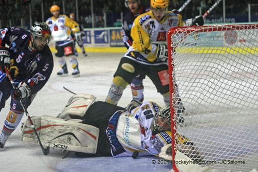Photo hockey Ligue Magnus - Play-off : 1/4 de finale, match 2 : Grenoble  vs Strasbourg  - A l\