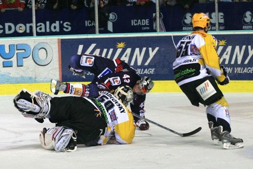 Photo hockey Ligue Magnus - Play-off : 1/4 de finale, match 2 : Grenoble  vs Strasbourg  - A l\