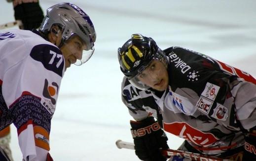 Photo hockey Ligue Magnus - Play-off Ligue Magnus : 1/4 de finale, match 1 : Amiens  vs Grenoble  - La première aux Brûleurs