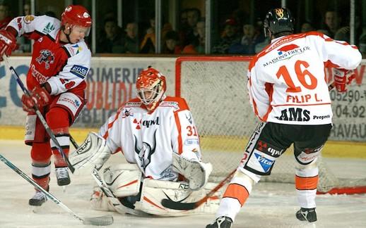 Photo hockey Ligue Magnus - PO 1/4 match 2 : Briançon  vs Tours  - Duel de Diables.. deuxième journée 