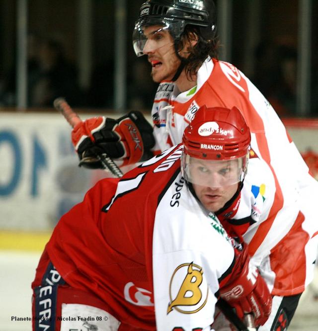 Photo hockey Ligue Magnus - PO 1/4 match 2 : Briançon  vs Tours  - Duel de Diables.. deuxième journée 