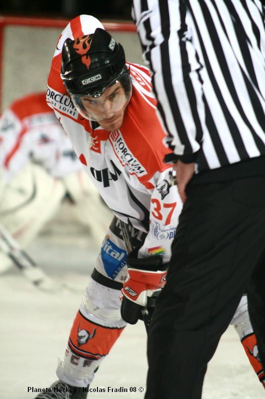 Photo hockey Ligue Magnus - PO 1/4 match 2 : Briançon  vs Tours  - Duel de Diables.. deuxième journée 