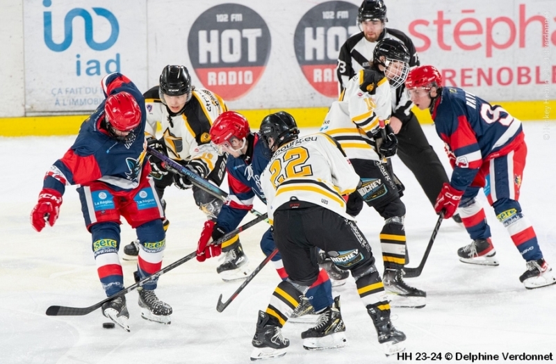 Photo hockey Mineur U17/U20 Elite - : Grenoble U20 vs Strasbourg U20 - U20 - Grenoble tout en maîtrise face à Strasbourg Photo hockey Mineur U17/U20 Elite - : Grenoble U20 vs Strasbourg U20 - U20 - Grenoble tout en maîtrise face à Strasbourg