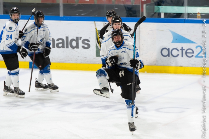 Photo hockey Mineur U17/U20 Elite - Mineur U17/U20 Elite - U20 - Grenoble chute face à Gap Photo hockey Mineur U17/U20 Elite - Mineur U17/U20 Elite - U20 - Grenoble chute face à Gap