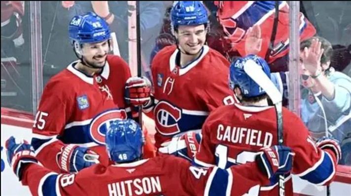 Photo hockey NHL : National Hockey League - AHL - NHL : National Hockey League - AHL - Les équipes des Quarts - Texier est dans la place ! 