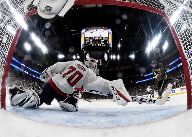Photo hockey NHL : National Hockey League - AHL - NHL : National Hockey League - AHL - NHL : Washington égalise