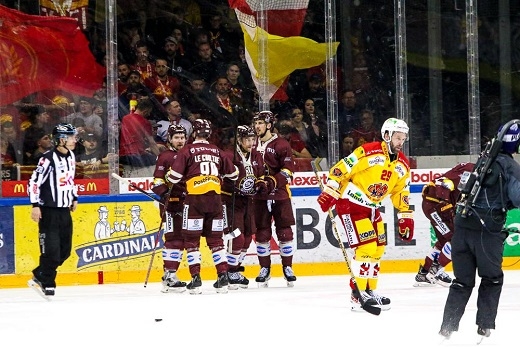 Photo hockey Suisse - National League -  : Genève vs Bienne - Premier pas Grenat