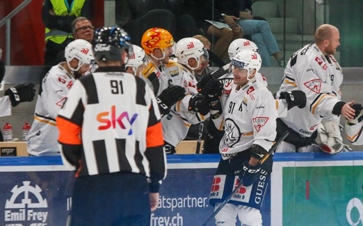 Photo hockey Suisse - National League -  : Lugano vs Davos - Première réussie pour Krupp