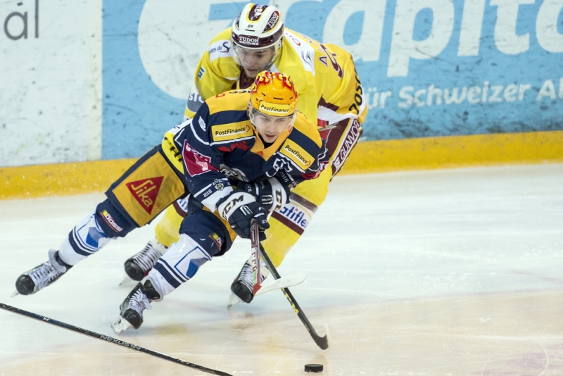 Photo hockey Suisse - National League -  : Zug vs Genève - NLA: Holden délivre Zug