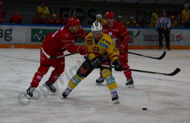 Photo hockey Suisse - National League - Suisse - National League : Lausanne (Lausanne HC) - Lausanne joue une semaine Ă 9 pts Photo hockey Suisse - National League - Suisse - National League : Lausanne (Lausanne HC) - Lausanne joue une semaine Ă 9 pts