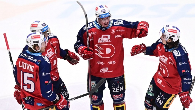 Photo hockey TELH - Tipsport Extraliga Ledního Hokeje - TELH - Tipsport Extraliga Ledního Hokeje - TELH : Chamboulement dans le classement