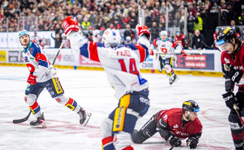 Photo hockey TELH - Tipsport Extraliga Ledního Hokeje - TELH - Tipsport Extraliga Ledního Hokeje - TELH : Des doutes plein la tête