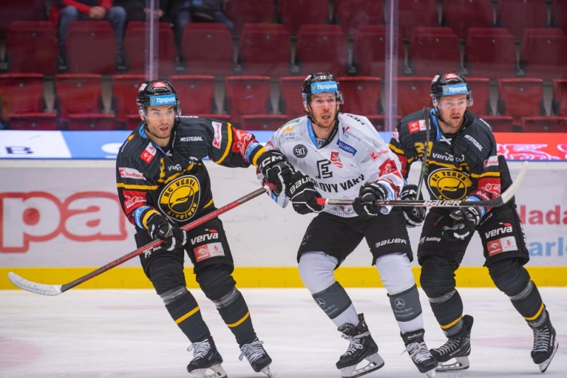 Photo hockey TELH - Tipsport Extraliga LednÃho Hokeje - TELH - Tipsport Extraliga LednÃho Hokeje - TELH : Et de deux ! Photo hockey TELH - Tipsport Extraliga LednÃho Hokeje - TELH - Tipsport Extraliga LednÃho Hokeje - TELH : Et de deux !