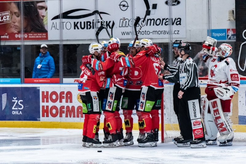 Photo hockey TELH - Tipsport Extraliga LednÃho Hokeje - TELH - Tipsport Extraliga LednÃho Hokeje - TELH : Grand galop Photo hockey TELH - Tipsport Extraliga LednÃho Hokeje - TELH - Tipsport Extraliga LednÃho Hokeje - TELH : Grand galop