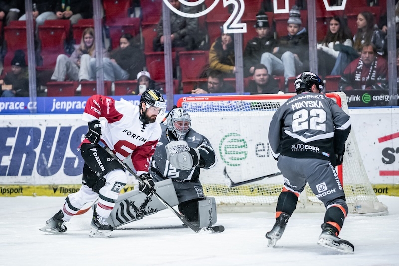 Photo hockey TELH - Tipsport Extraliga LednÃho Hokeje - TELH - Tipsport Extraliga LednÃho Hokeje - TELH : Impitoyable leader Photo hockey TELH - Tipsport Extraliga LednÃho Hokeje - TELH - Tipsport Extraliga LednÃho Hokeje - TELH : Impitoyable leader