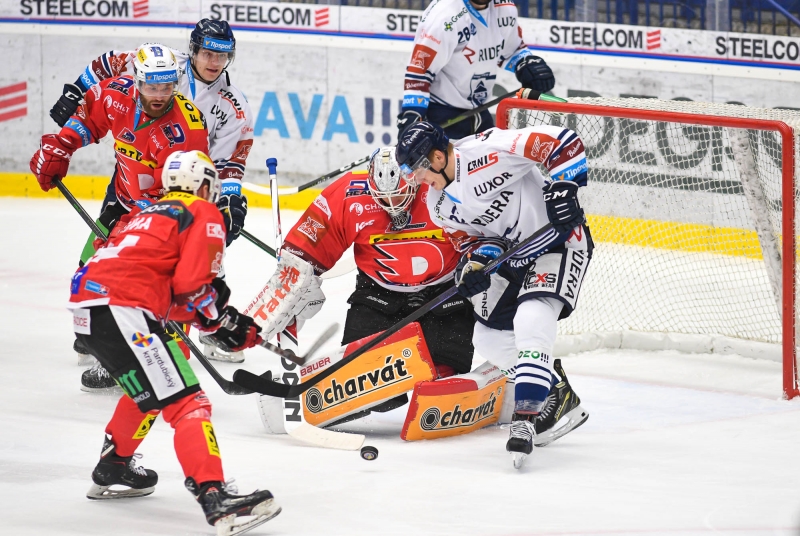 Photo hockey TELH - Tipsport Extraliga LednÃho Hokeje - TELH - Tipsport Extraliga LednÃho Hokeje - TELH : Le choc des titans Photo hockey TELH - Tipsport Extraliga LednÃho Hokeje - TELH - Tipsport Extraliga LednÃho Hokeje - TELH : Le choc des titans