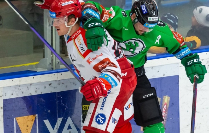 Photo hockey TELH - Tipsport Extraliga Ledního Hokeje - TELH - Tipsport Extraliga Ledního Hokeje - TELH : Les leaders tombent