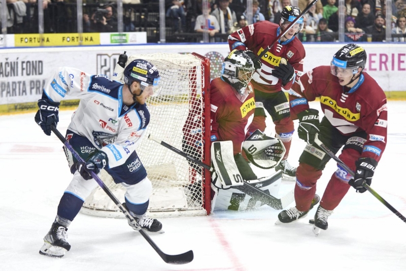 Photo hockey TELH - Tipsport Extraliga Ledního Hokeje - TELH - Tipsport Extraliga Ledního Hokeje - TELH : Les visiteurs font de la résistance
