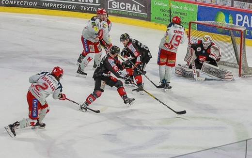 Grenoble s'impose en prolongation à Amiens