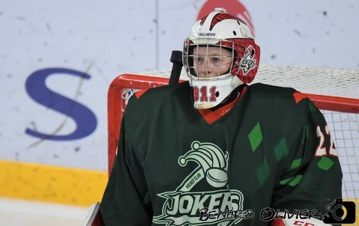 Féminin Elite - Les Jokers ne passent pas les Remparts