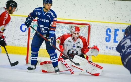 Vítkovice assomme les Pionniers