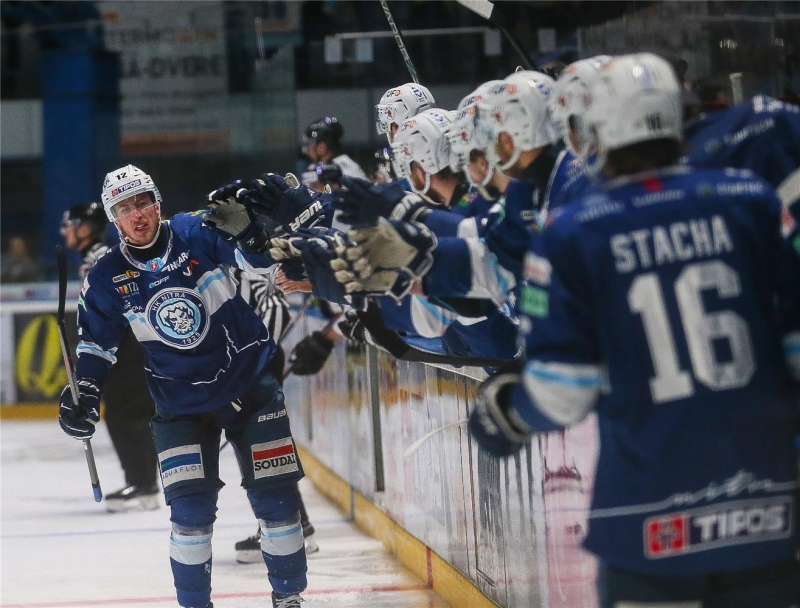 Tipos Extraliga : Suspense