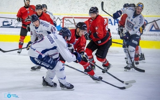 Chamonix fait tomber le leader !