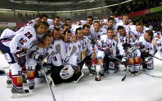 Grenoble lance sa saison par un premier trophée !