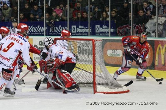 Photo hockey match Grenoble  - Morzine-Avoriaz le 25/11/2008