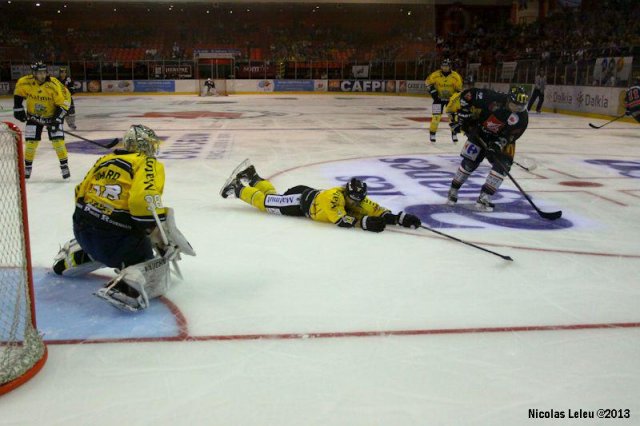 Photo hockey reportage Amicaux : Rouen s'impose à Amiens