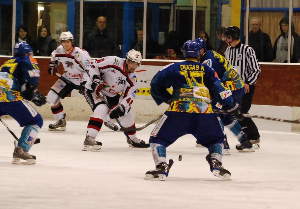 Dijon  1 - 6 Briançon 