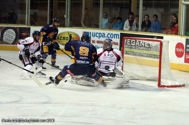 Photo hockey match Chamonix  - Angers  le 14/09/2013