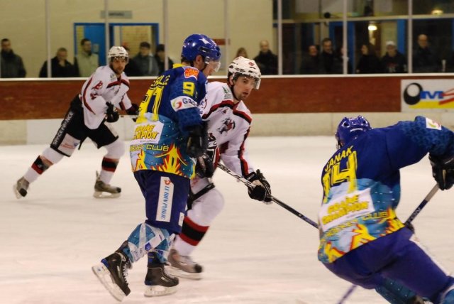 Photo hockey match Dijon  - Briançon  le 25/11/2008