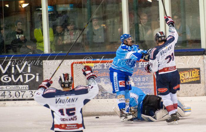 Villard-de-Lans 3 - 5 Grenoble 