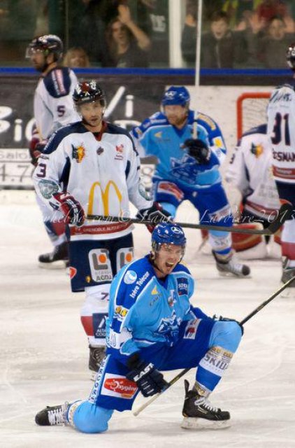 Photo hockey match Villard-de-Lans - Grenoble  le 14/09/2013