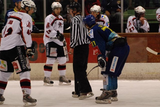 Photo hockey match Dijon  - Briançon  le 25/11/2008