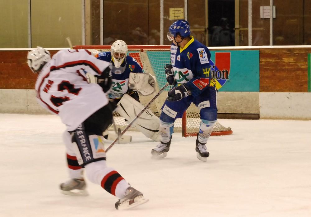 Dijon  1 - 6 Briançon 
