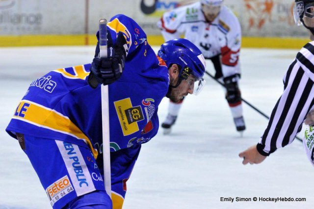 Photo hockey match Dijon  - Briançon  le 21/09/2013