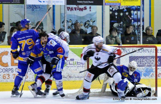 Photo hockey match Dijon  - Briançon  le 21/09/2013