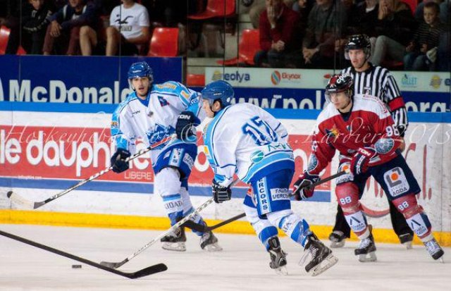 Photo hockey match Grenoble  - Villard-de-Lans le 24/09/2013